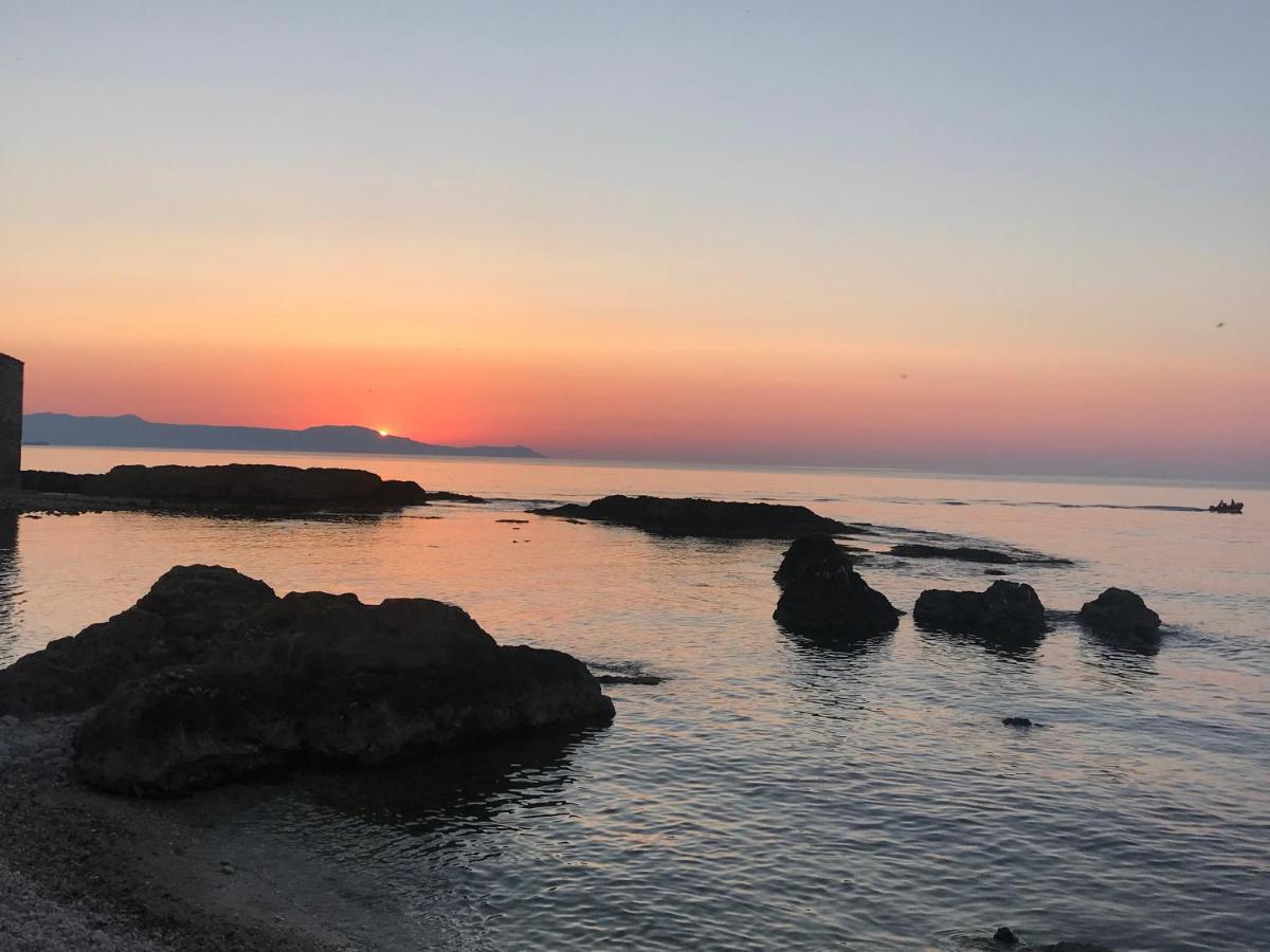 Microcosmos Halepas Villa Chania  Bagian luar foto